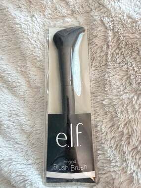 e.l.f. Cosmetics Angled Blush Brush